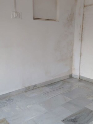 Room in 2 BHK Apartment at Ramayan Apartment Dahisar, Dahisar West – for Rent