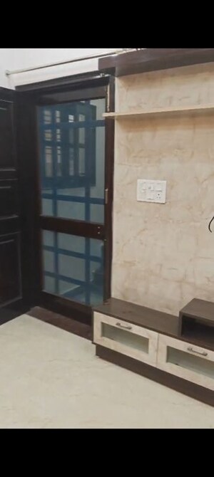 2 BHK Independent House For Rent in Banjarawala