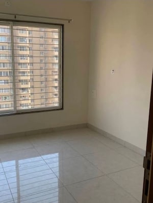 Room in 2.5 BHK Apartment at Nanded City Sur, Nanded – for Sale