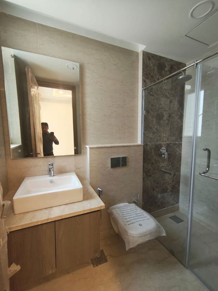 Bathroom, ambience-creacions 4 Bedroom 3975 Sq.Ft. Apartment In Sector 22 Gurgaon 10198259