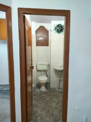 Building Lobby in 2 BHK Builder Floor at Residents Welfare Association Gayan Khand 2, Indrapuram – for Rent