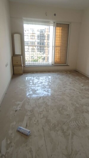 Room in 2 BHK Apartment at Strawberry The Address, Mira Road East – for Rent