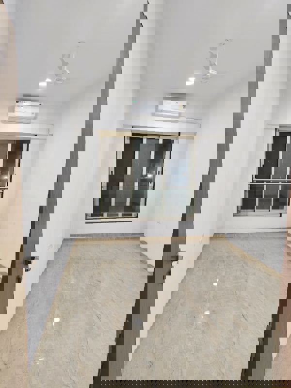 4 BHK 1800 Sq.Ft. Apartment in Sanjeev Enclave