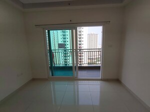 Room in 3 BHK Apartment at Aparna Zenon, Puppalaguda – for Rent