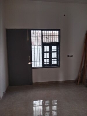 Room in 2.5 BHK Independent House at Sector 13 – for Rent