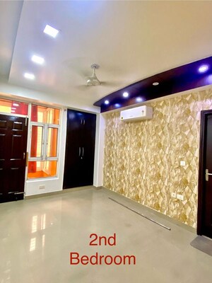 Furnished Amenities in 2 BHK Apartment at Supertech Cape Town, Sector 74 – for Rent