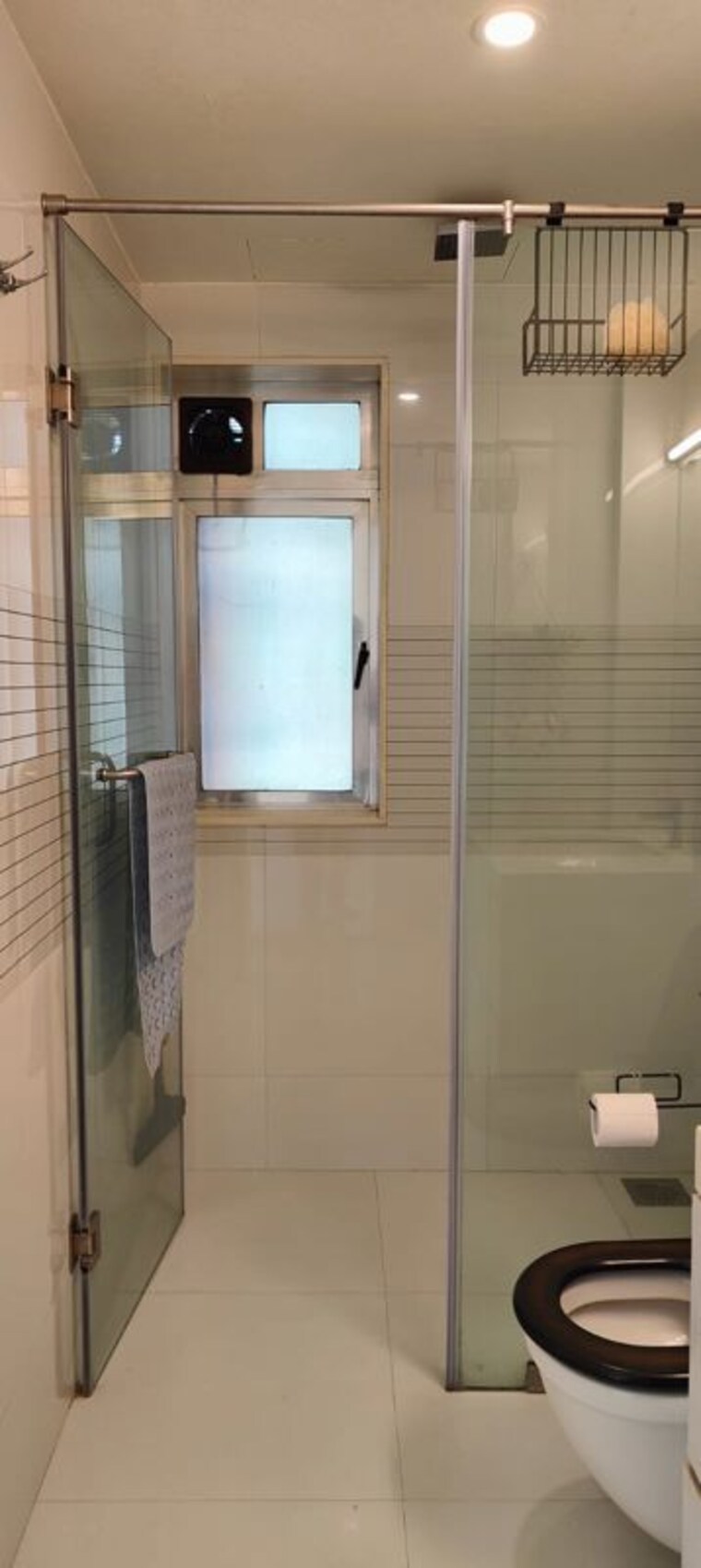 Bathroom, aster-tower 3 Bedroom 1600 Sq.Ft. Apartment In Goregaon East Mumbai 10198765