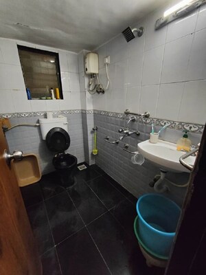 Attached Bathroom in 2 BHK Apartment at Santacruz West – for Rent