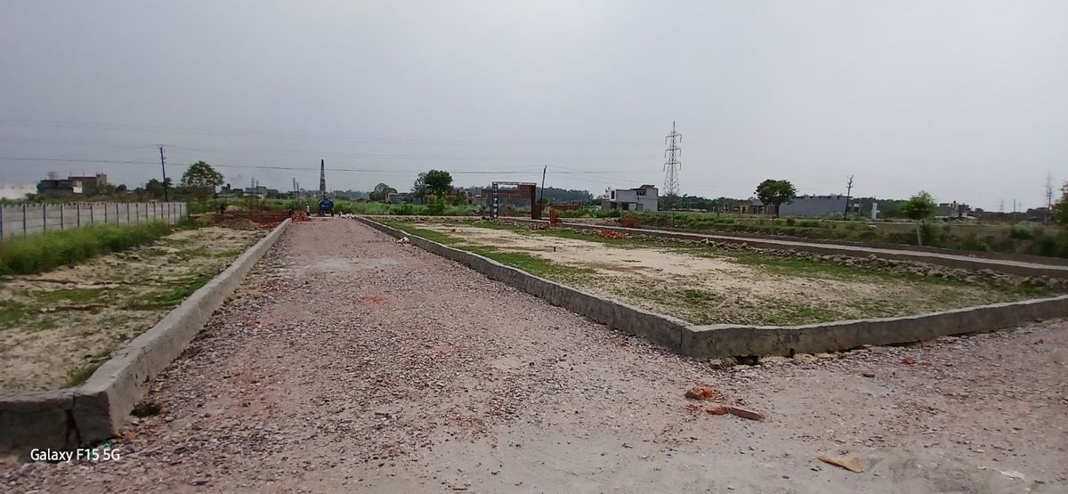 Plot For Sale in Sula Khedi