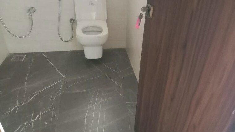 Bathroom, omkar-alta-monte 3.5 Bedroom 1833 Sq.Ft. Apartment In Malad East Mumbai 10198972