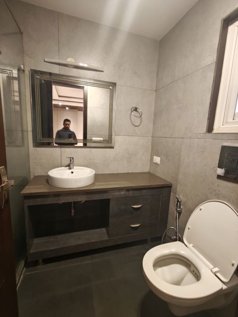 Bathroom, craft-destination-43 3 Bedroom 215 Sq.Yd. Builder Floor In Sector 43 Gurgaon 10199164