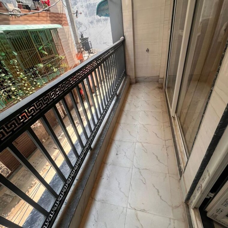 Balcony, dwarka 4 Bedroom 1500 Sq.Ft. Builder Floor In Dwarka Delhi 10199139