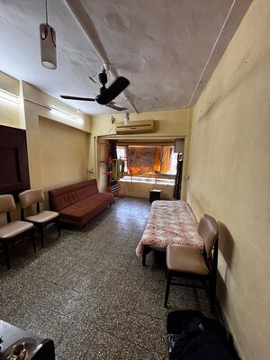 2 BHK Apartment For Rent in Juhu