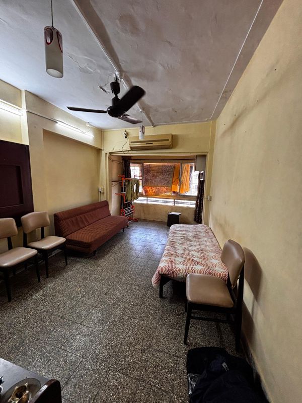 2 BHK + Pooja Room Apartment For Rent in Juhu