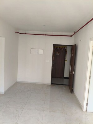 Room in 1.5 BHK Apartment at Runwal Gardens Phase 2, Dombivli East – for Rent