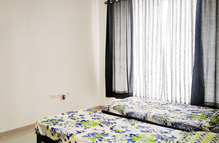 Room, kandivali east Pg For Boys In Kandivali East 10199238