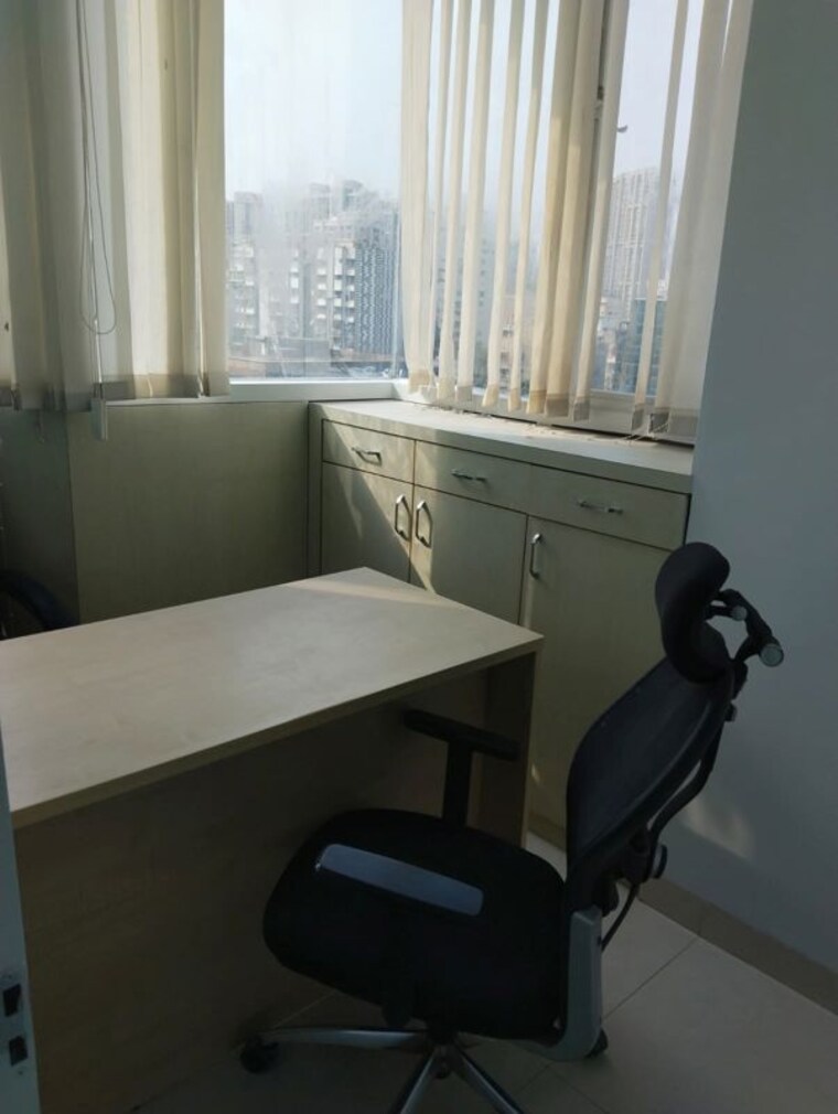 Common Area, andheri west Commercial Office Space 1100 Sq.Ft. In Andheri West Mumbai 10199384