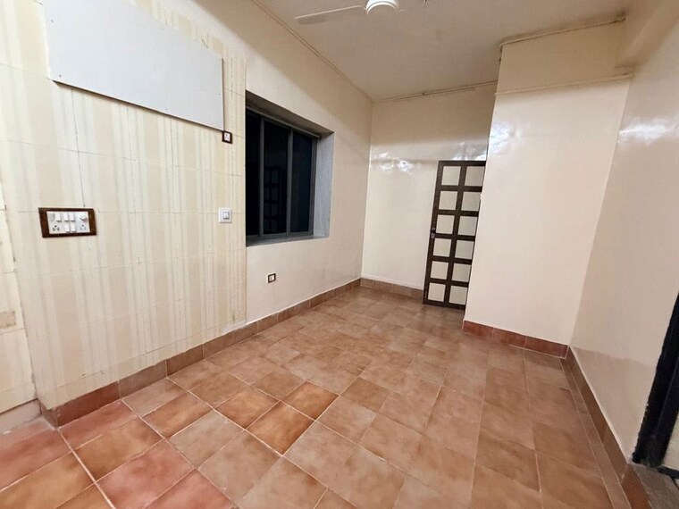 Room, khar west 2 Bedroom 750 Sq.Ft. Apartment In Khar West Mumbai 10199260