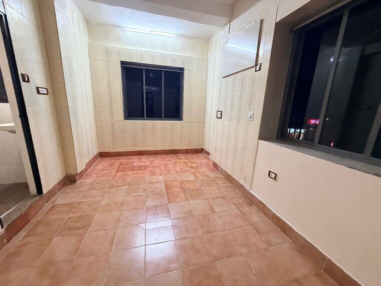 Room, khar west 2 Bedroom 750 Sq.Ft. Apartment In Khar West Mumbai 10199260