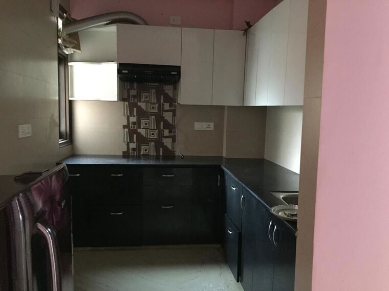 Kitchen, west patel nagar 1 Bedroom 88 Sq.Yd. Builder Floor In West Patel Nagar Delhi 10199302