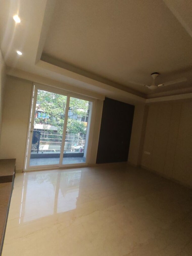 Room, gupta-awas 3 Bedroom 215 Sq.Yd. Builder Floor In Sector 43 Gurgaon 10199517