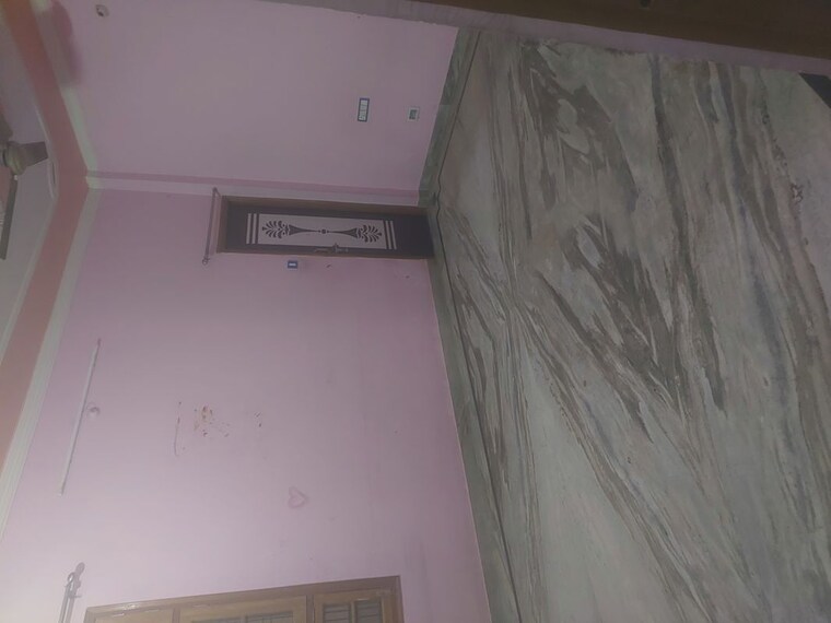 Room, indira nagar 3 Bedroom 1800 Sq.Ft. Villa In Indira Nagar Lucknow 10199524