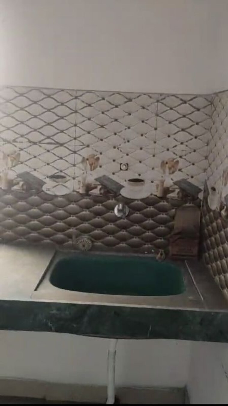 Bathroom, gamharia 2 Bedroom 860 Sq.Ft. Apartment In Gamharia Jamshedpur 10199525