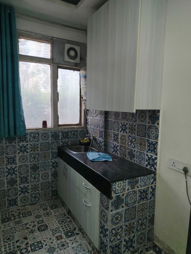 Kitchen, emaar-emerald-estate 1 RK 250 Sq.Ft. Apartment In Sector 65 Gurgaon 10199477