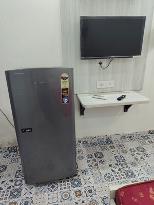 Furnished Amenities in 1 RK Apartment at Emaar Emerald Estate, Sector 65 – for Rent