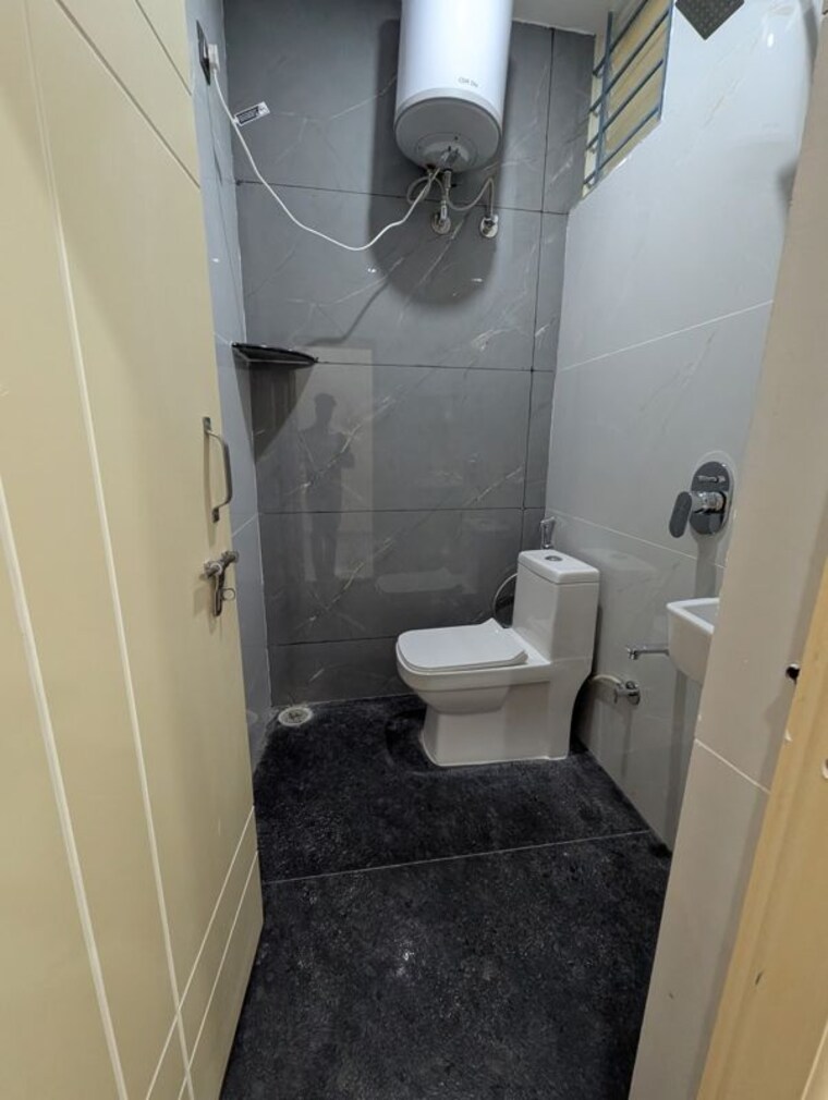Bathroom, koramangala 2 Bedroom 1400 Sq.Ft. Independent House In Koramangala Bangalore 10199529
