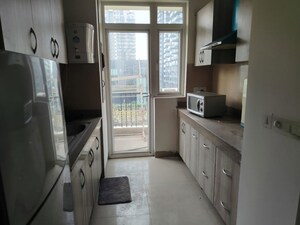 Kitchen in 3.5 BHK Apartment at Emaar Emerald Estate, Sector 65 – for Rent