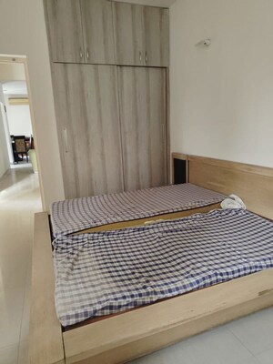 Bedroom in 3.5 BHK Apartment at Emaar Emerald Estate, Sector 65 – for Rent