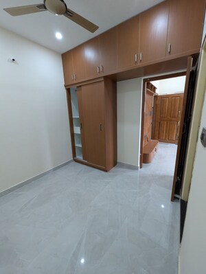 Room in 1 BHK Independent House at Koramangala – for Rent