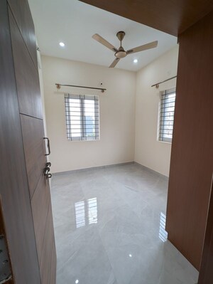 Room in 1 BHK Independent House at Koramangala – for Rent