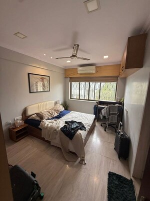 Bedroom in 3 BHK Apartment at Khar West – for Sale