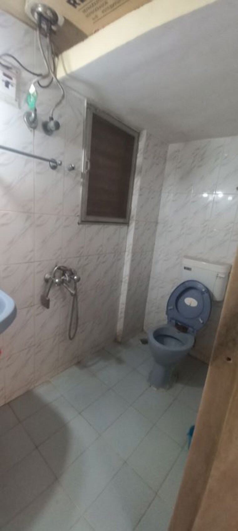 Bathroom, jyoti-complex 1 Bedroom 430 Sq.Ft. Apartment In Goregaon East Mumbai 10199649