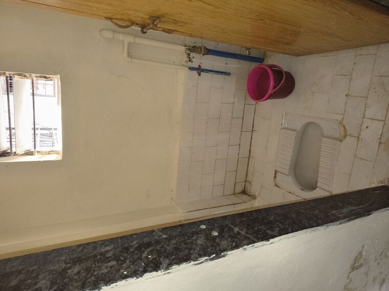Bathroom, raj-complex 1 Bedroom 500 Sq.Ft. Apartment In Dhankawadi Pune 10199650