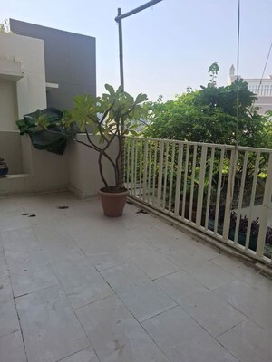 Balcony in 4 BHK Apartment at Ireo Victory Valley, Sector 67 – for Sale