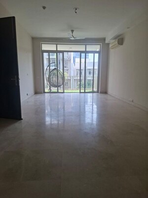 Room in 4 BHK Apartment at Ireo Victory Valley, Sector 67 – for Sale