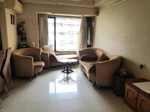 Living Room in 2 BHK Apartment at Siddharth Plaza, Lalbaug – for Rent