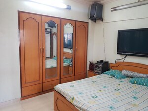 Bedroom in 2 BHK Apartment at Siddharth Plaza, Lalbaug – for Rent