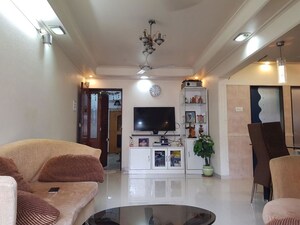 2 BHK Apartment For Rent in Siddharth Plaza, Lalbaug