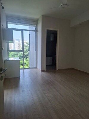 Room in 4 BHK Apartment at Ireo Victory Valley, Sector 67 – for Sale