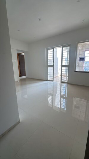 Room in 3 BHK Apartment at Kunal Iconia, Mamurdi – for Rent