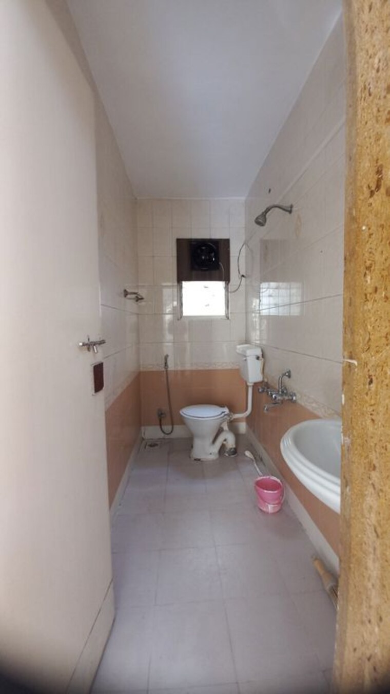 Bathroom, rajheramba-one-hallmark-avenue 2 Bedroom 815 Sq.Ft. Apartment In Ravet Pune 10199780