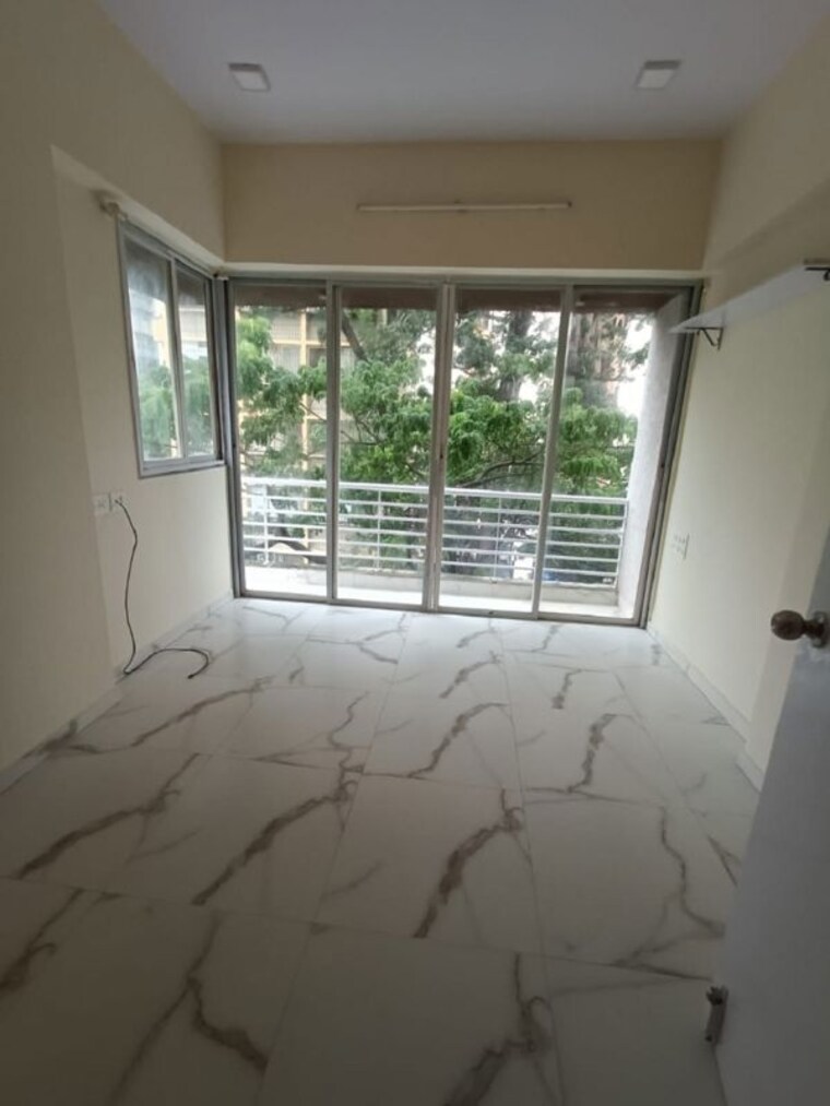 Balcony, khar west 2 Bedroom 700 Sq.Ft. Apartment In Khar West Mumbai 10199768
