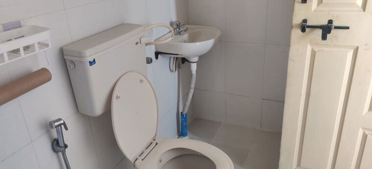 Bathroom, pharande-celestial-city 2 Bedroom 895 Sq.Ft. Apartment In Ravet Pune 10199792