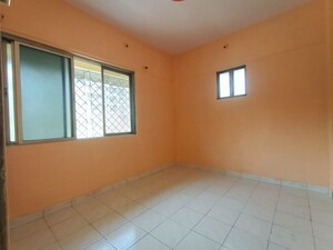 Room in 1 BHK Apartment at Evergreen city, Mira Road – for Rent