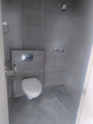 Bathroom in 3 BHK Apartment at Mapsko Mount Ville, Sector 79 – for Rent
