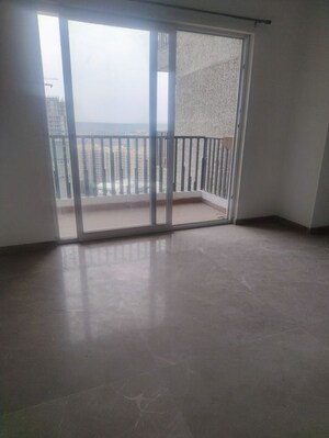 Room in 3 BHK Apartment at Mapsko Mount Ville, Sector 79 – for Rent